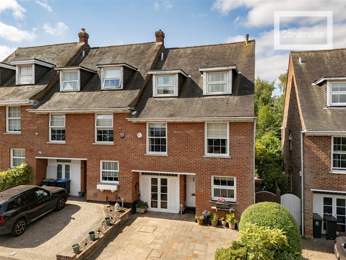 Theydon Grove, Epping
